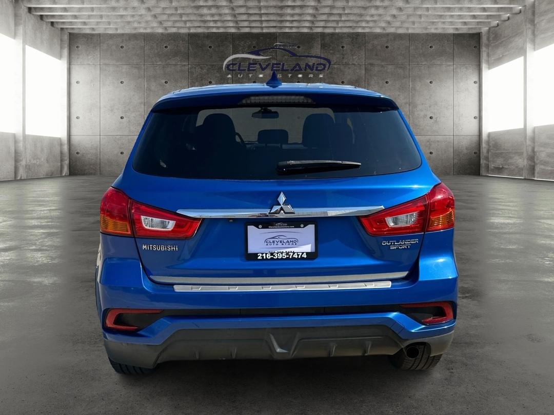 Mitsubishi Outlander Sport  2019