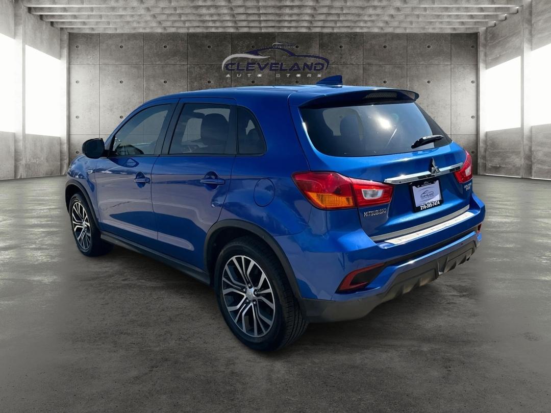 Mitsubishi Outlander Sport  2019