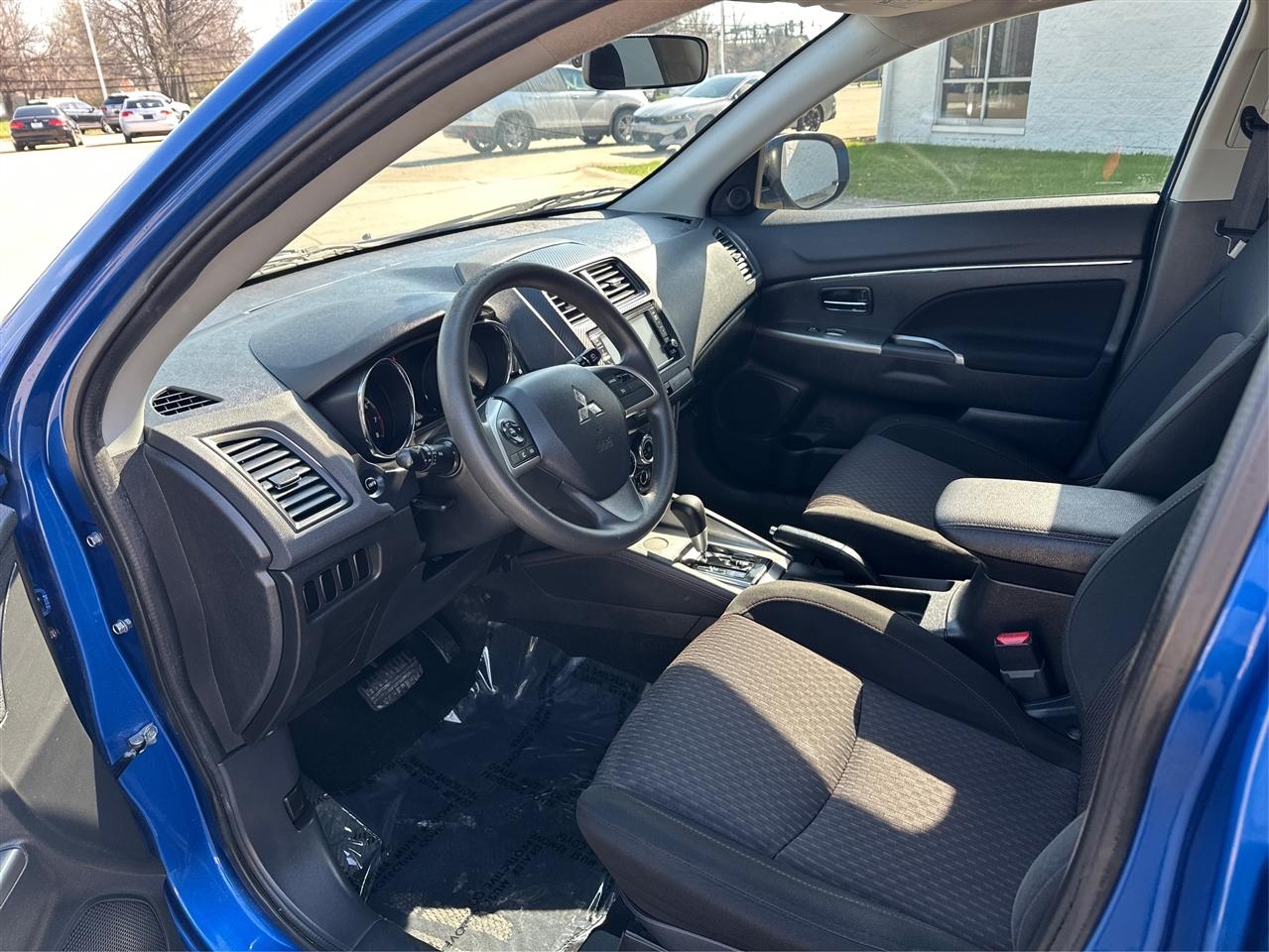 Mitsubishi Outlander Sport  2019