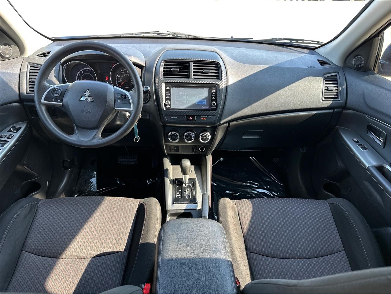 Mitsubishi Outlander Sport  2019