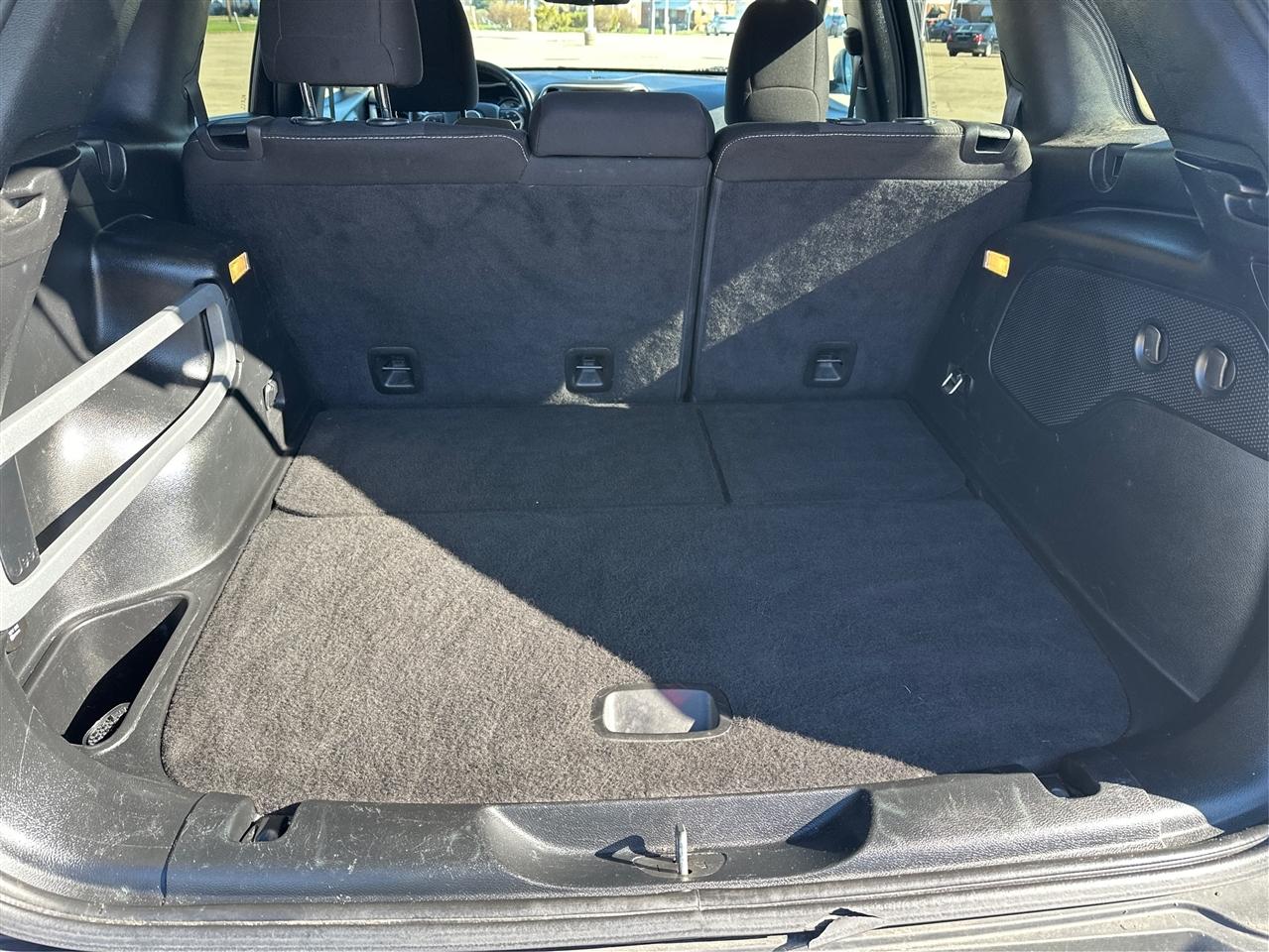 2016 Jeep Cherokee Altitude - Photo 12