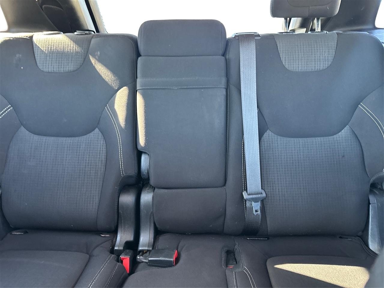 2016 Jeep Cherokee Altitude - Photo 14