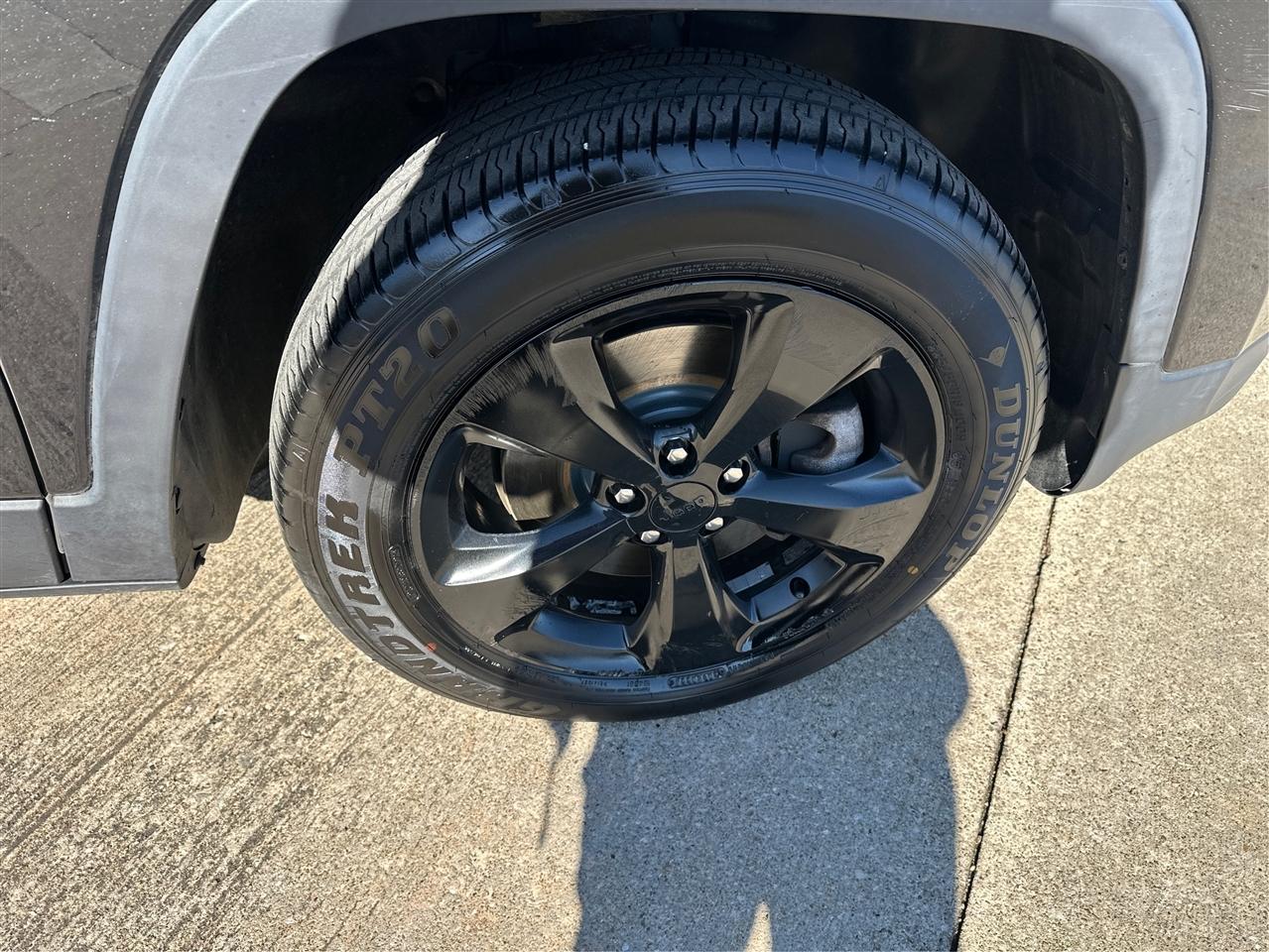 2016 Jeep Cherokee Altitude - Photo 25