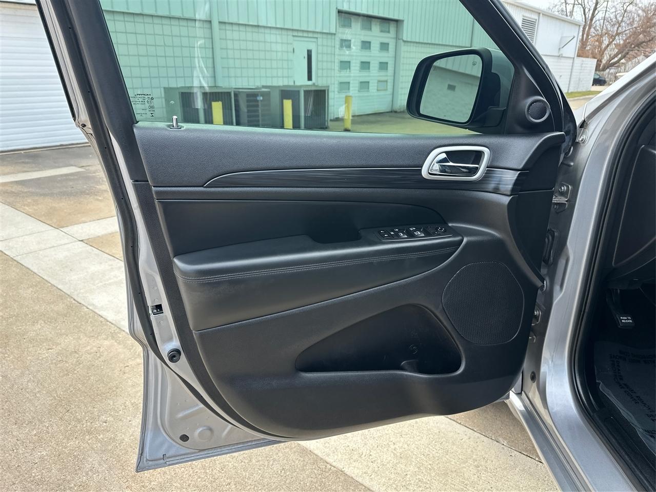 Jeep Grand Cherokee  2021