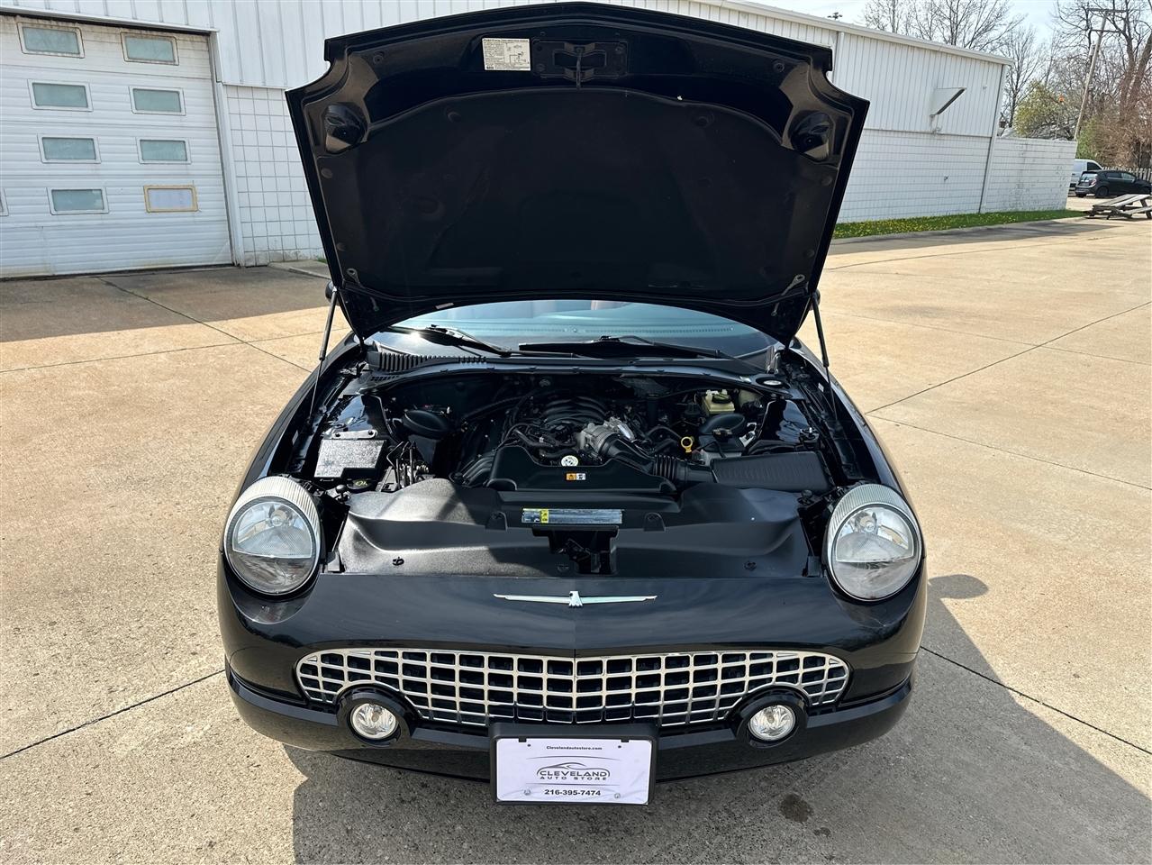 Ford Thunderbird  2003