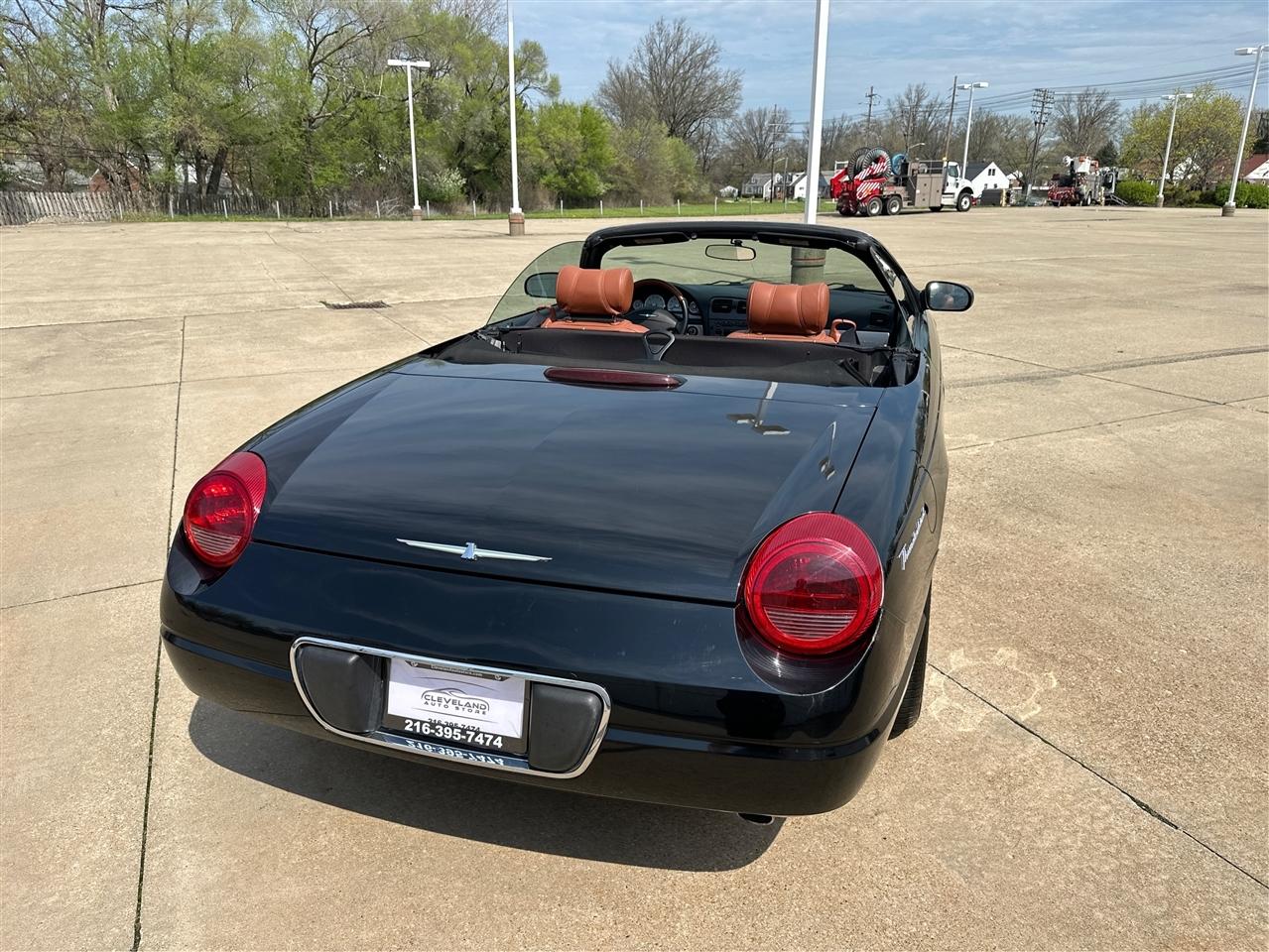 Ford Thunderbird  2003
