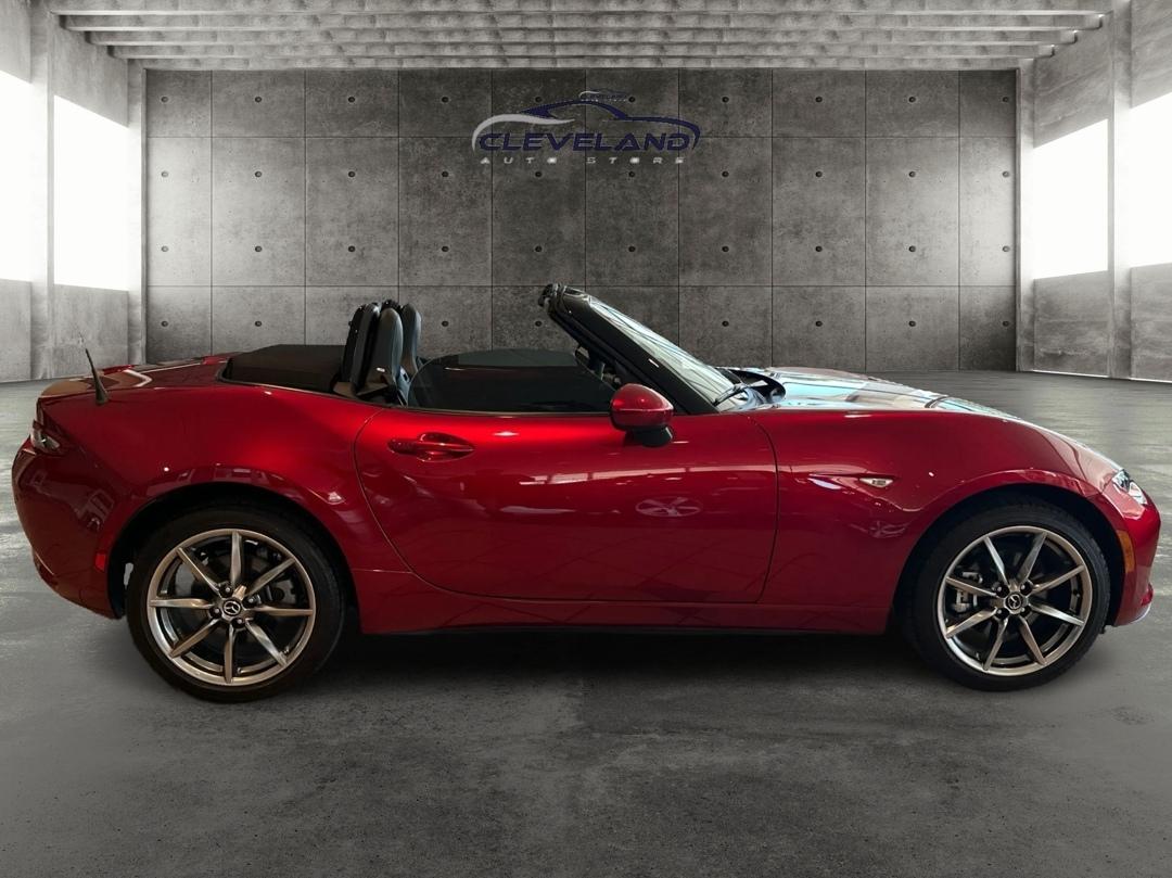 Mazda MX-5 Miata  2022
