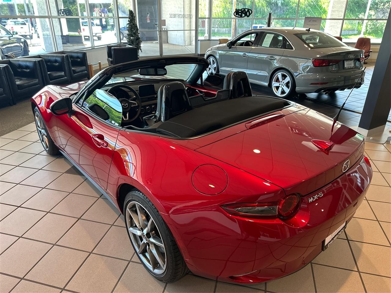 Mazda MX-5 Miata  2022