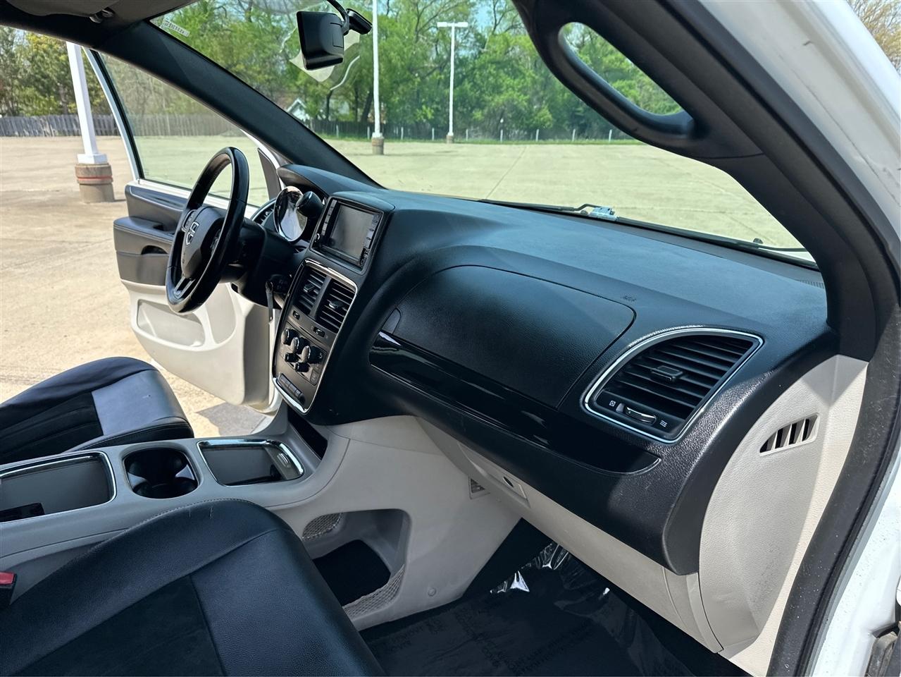 Dodge Grand Caravan  2017