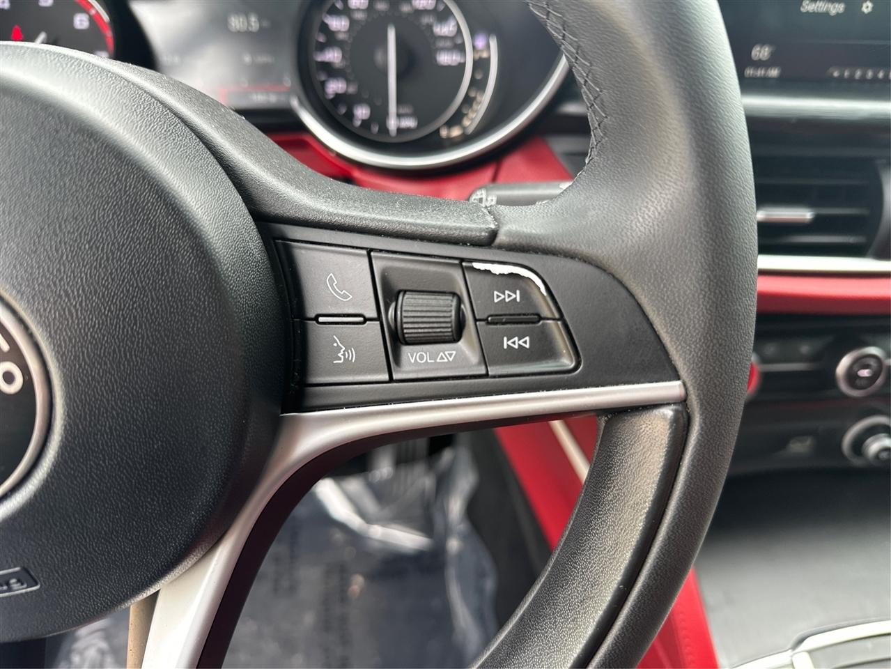 Alfa Romeo Stelvio  2018