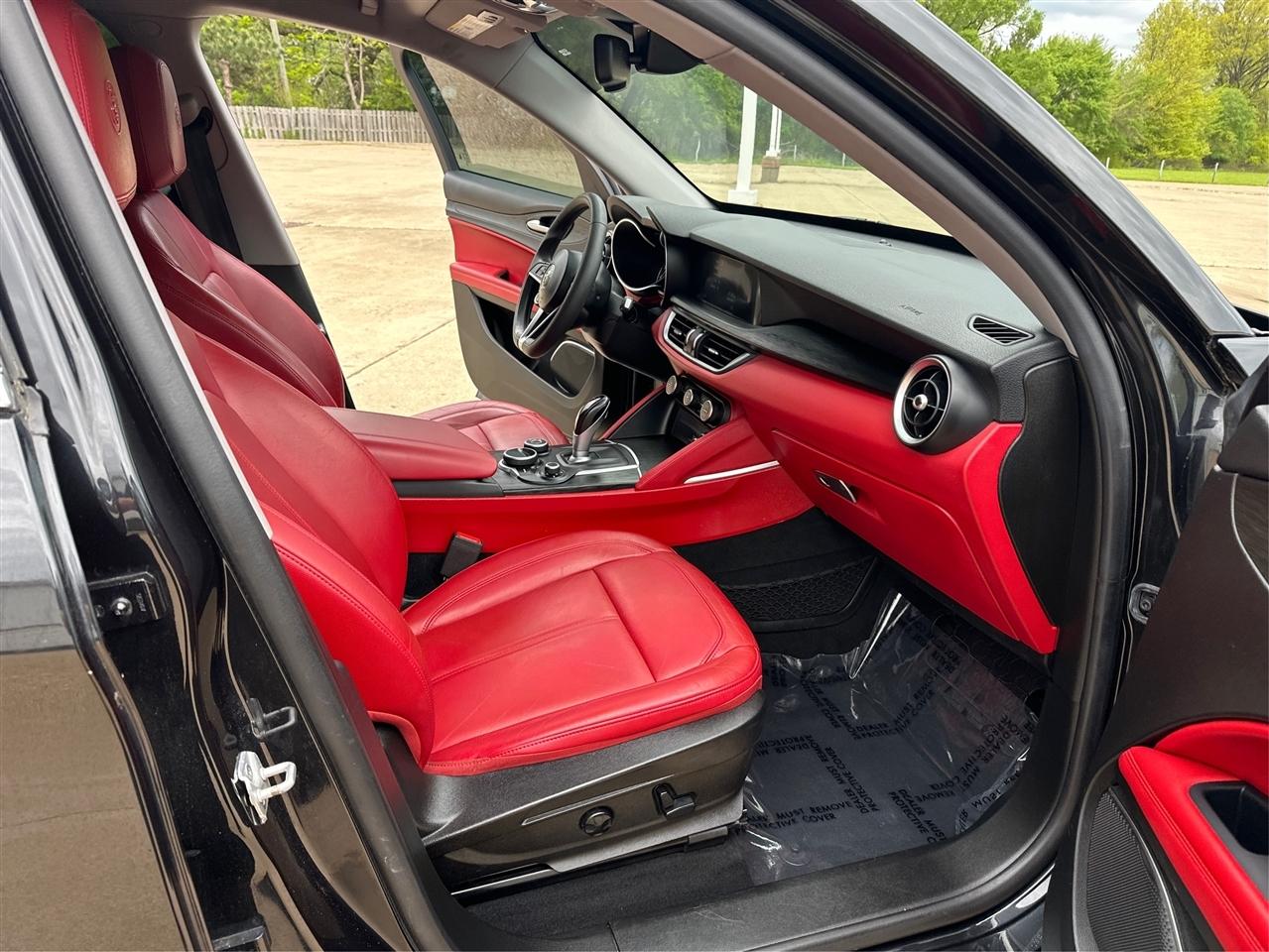 Alfa Romeo Stelvio  2018