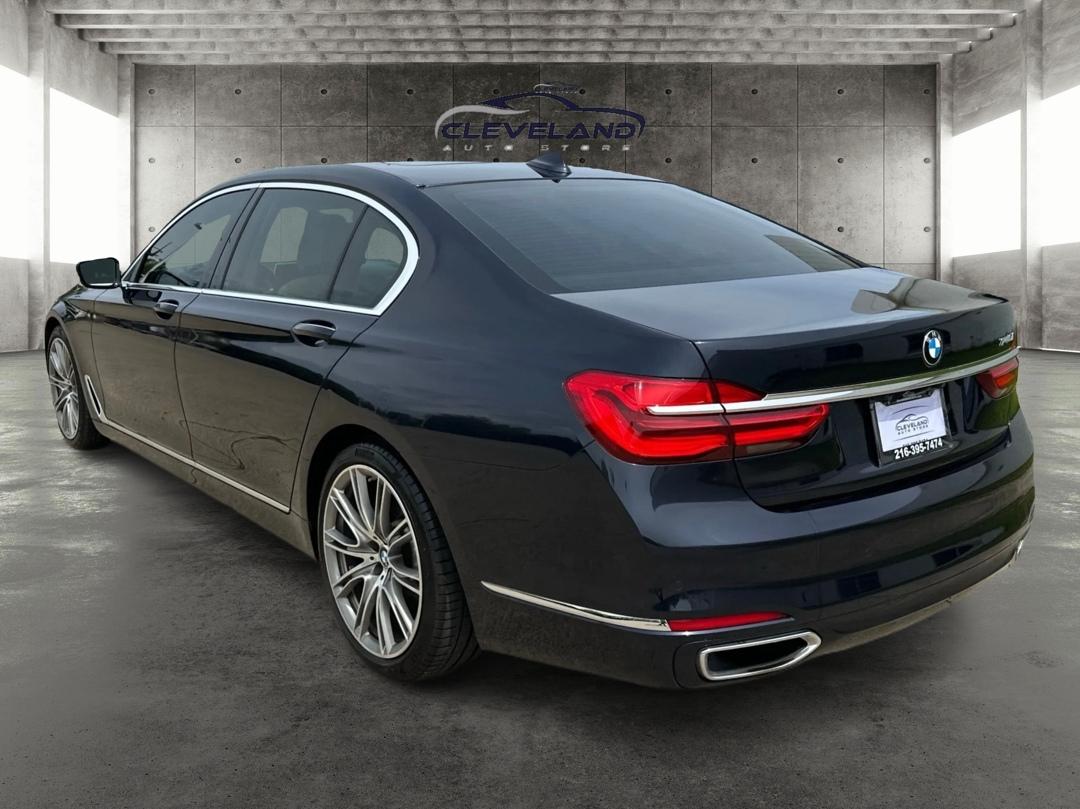 BMW 7-Series  2019