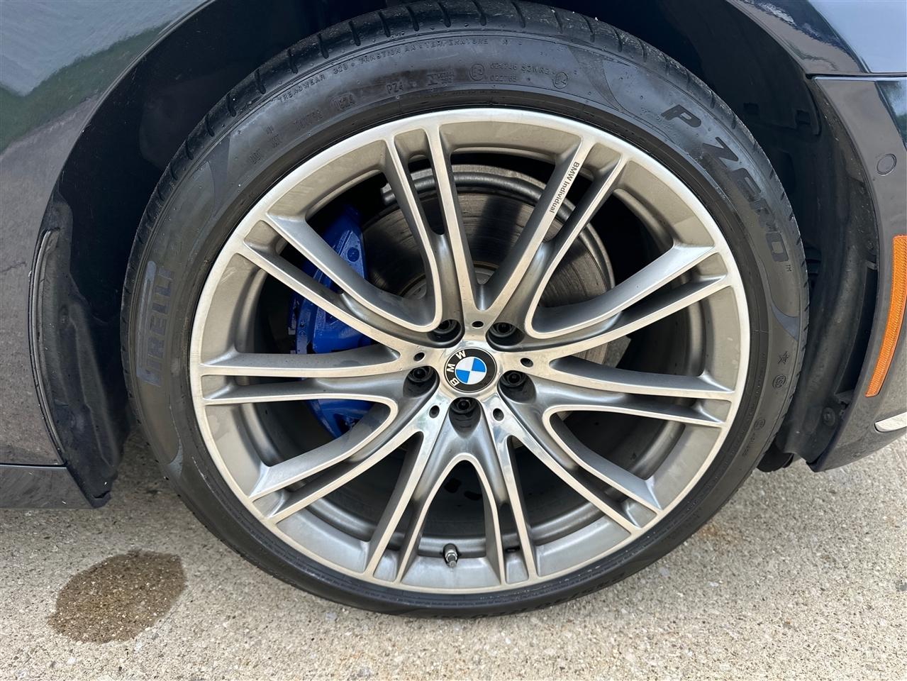 BMW 7-Series  2019