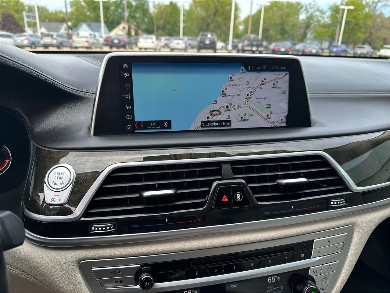BMW 7-Series  2019