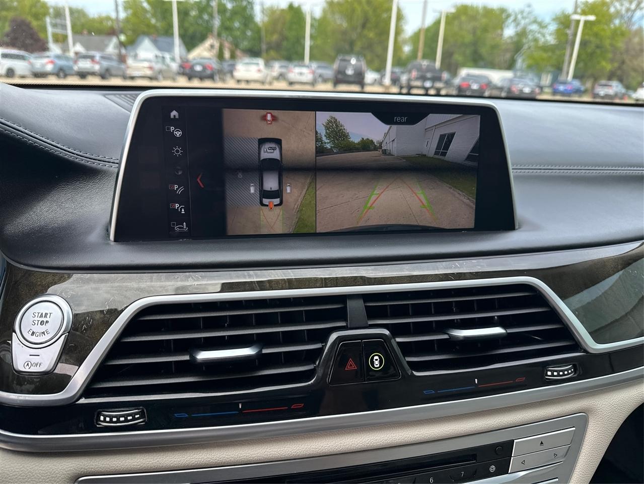 BMW 7-Series  2019
