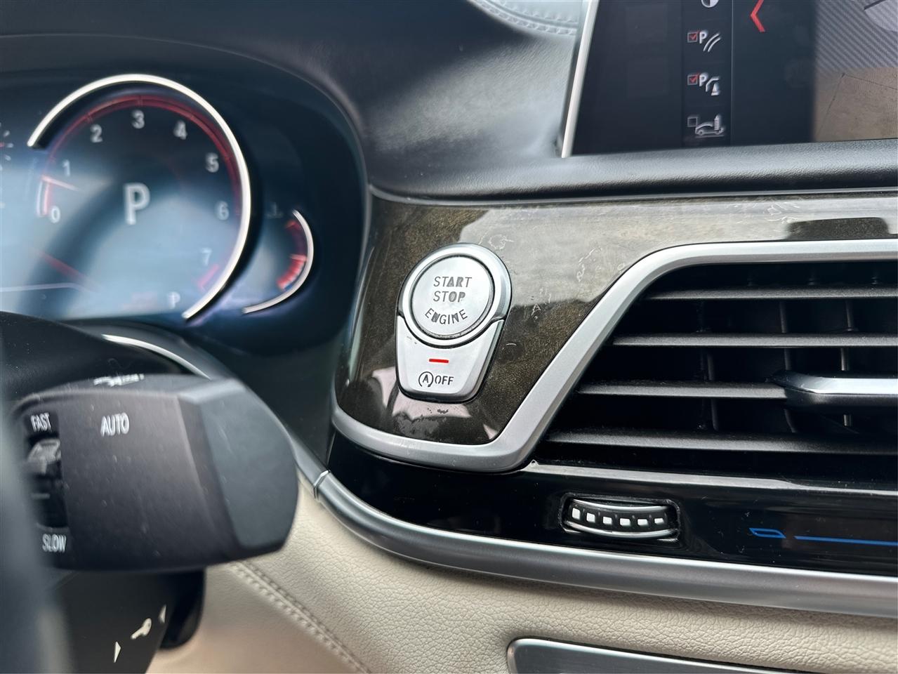 BMW 7-Series  2019