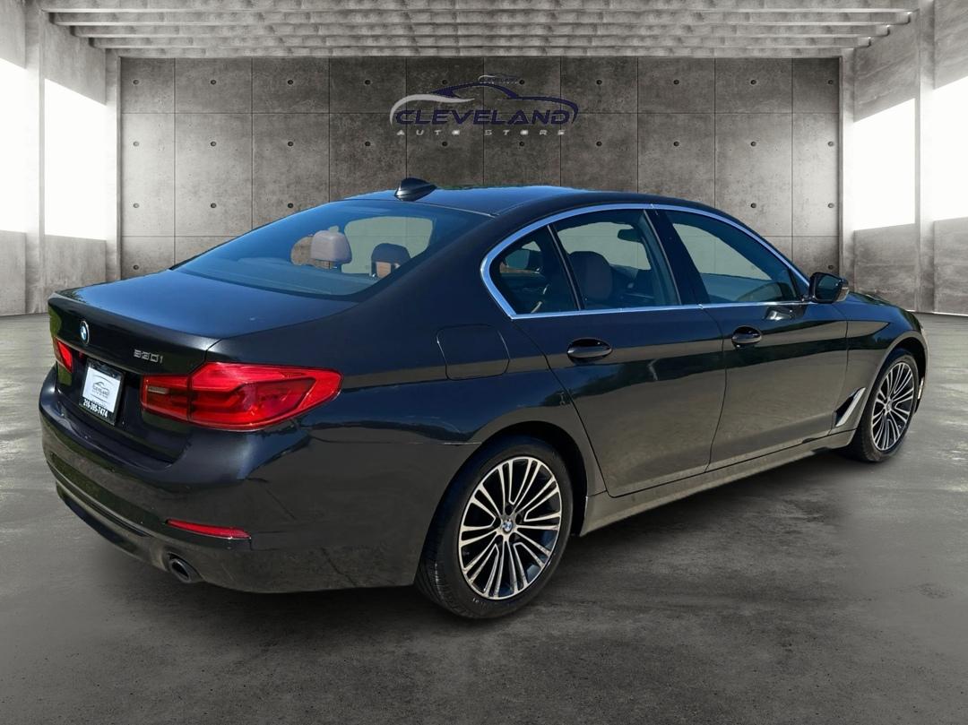 BMW 5-Series  2019