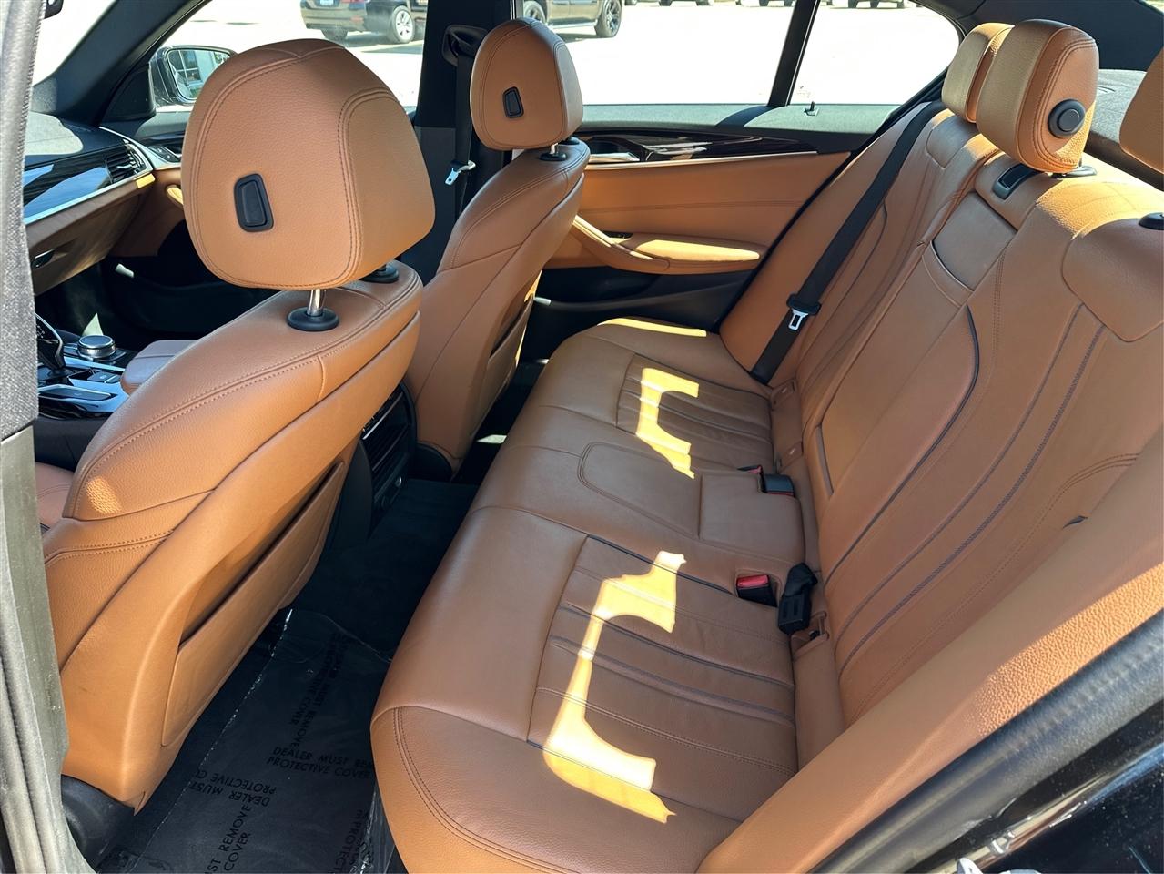 BMW 5-Series  2019