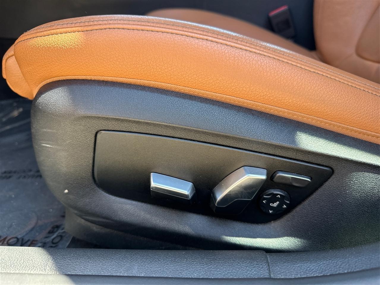 BMW 5-Series  2019
