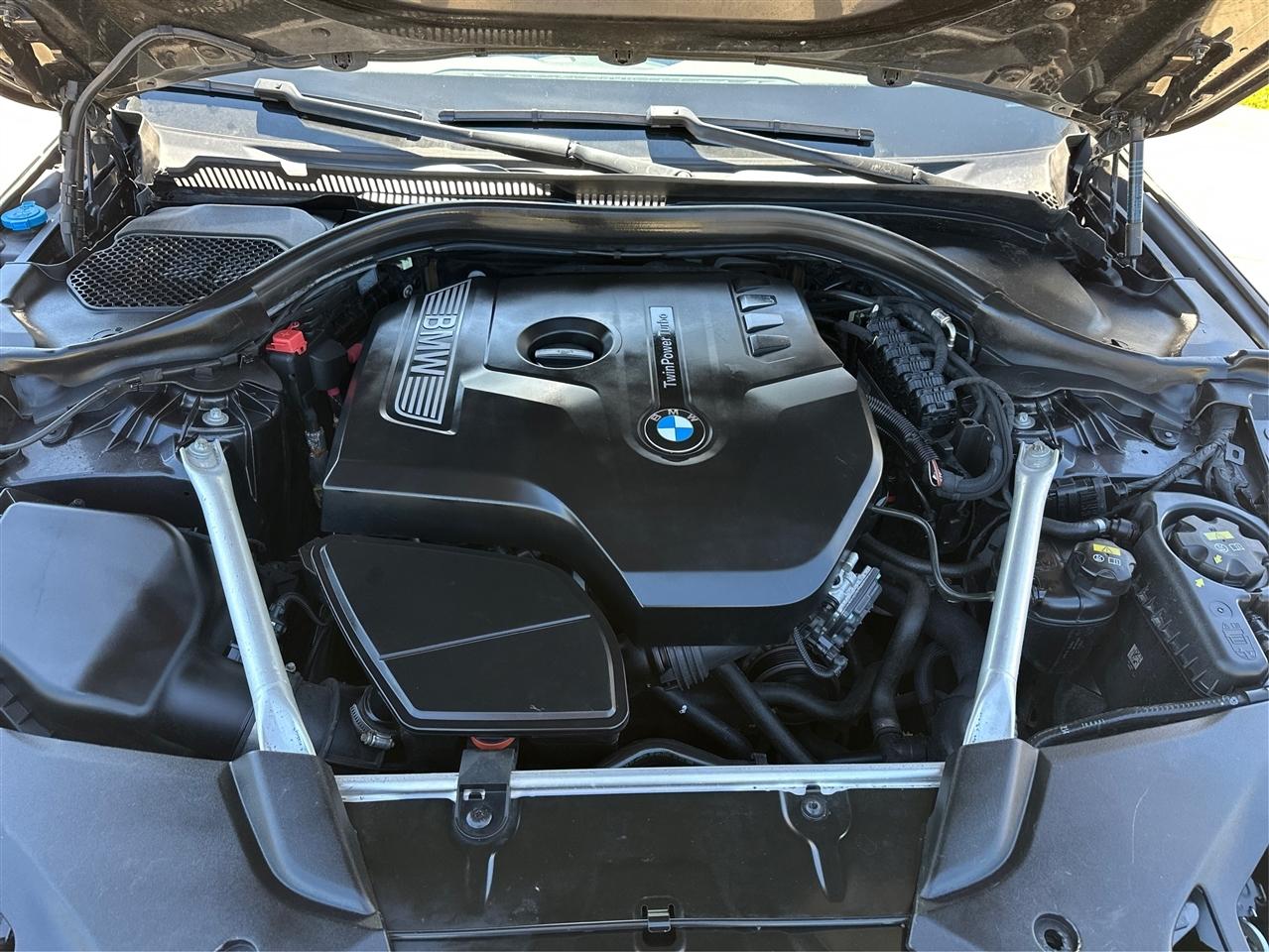 BMW 5-Series  2019