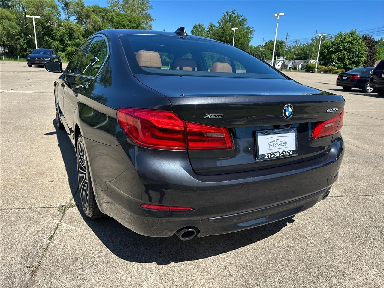 BMW 5-Series  2019