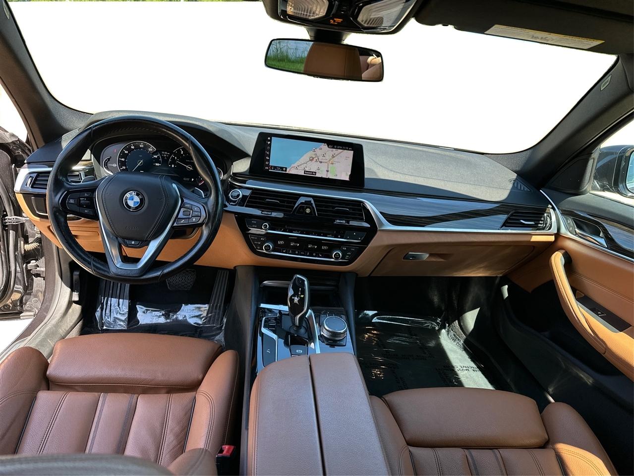 BMW 5-Series  2019