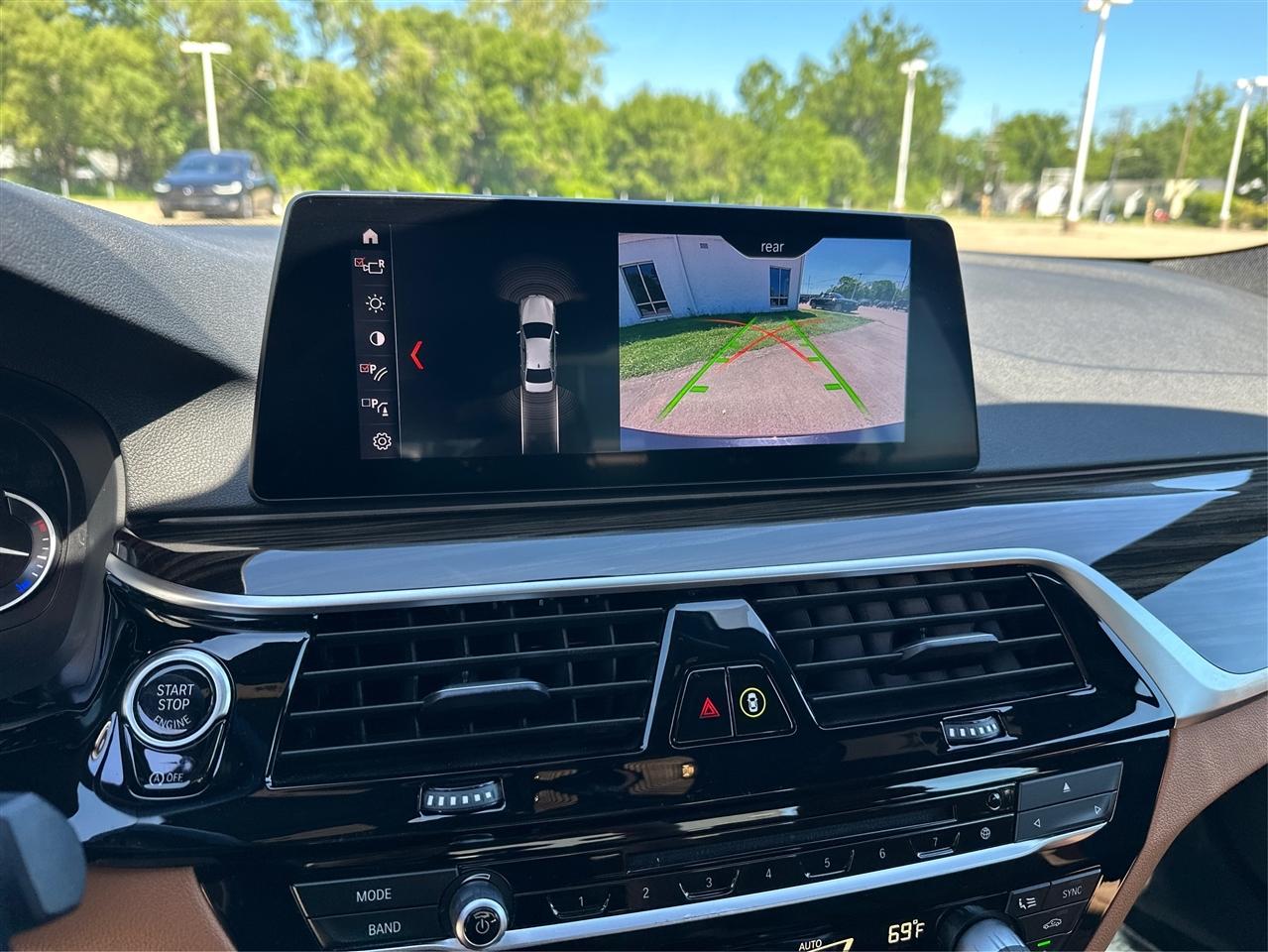 BMW 5-Series  2019