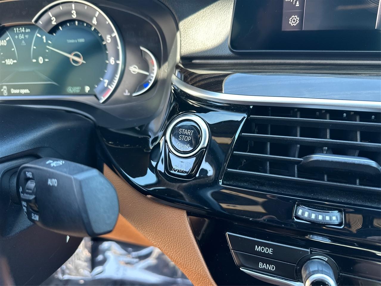 BMW 5-Series  2019