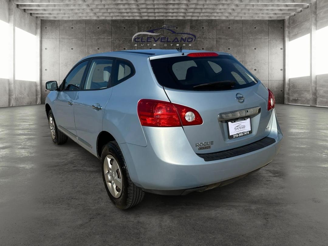 Nissan Rogue Select  2014