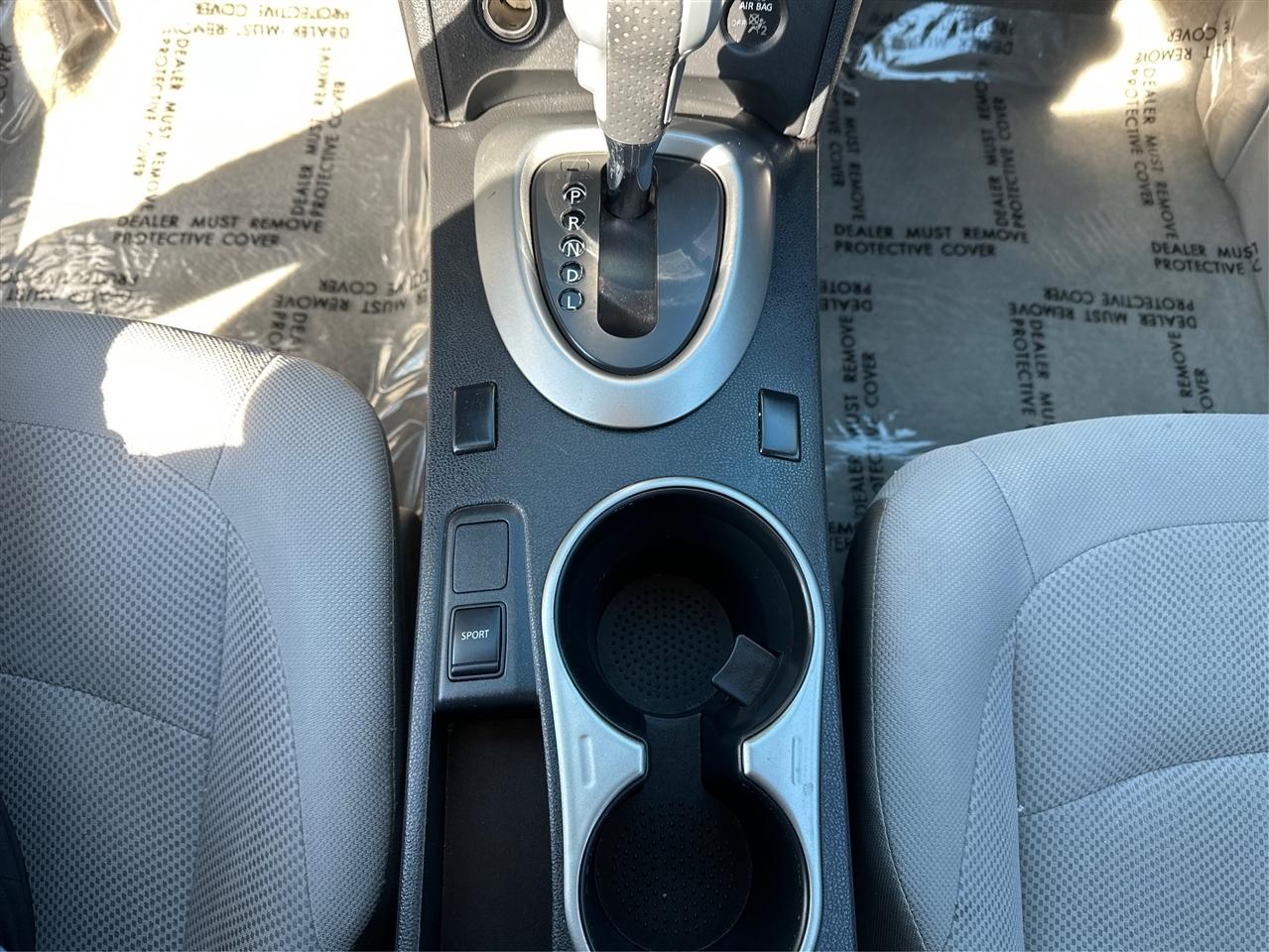 Nissan Rogue Select  2014