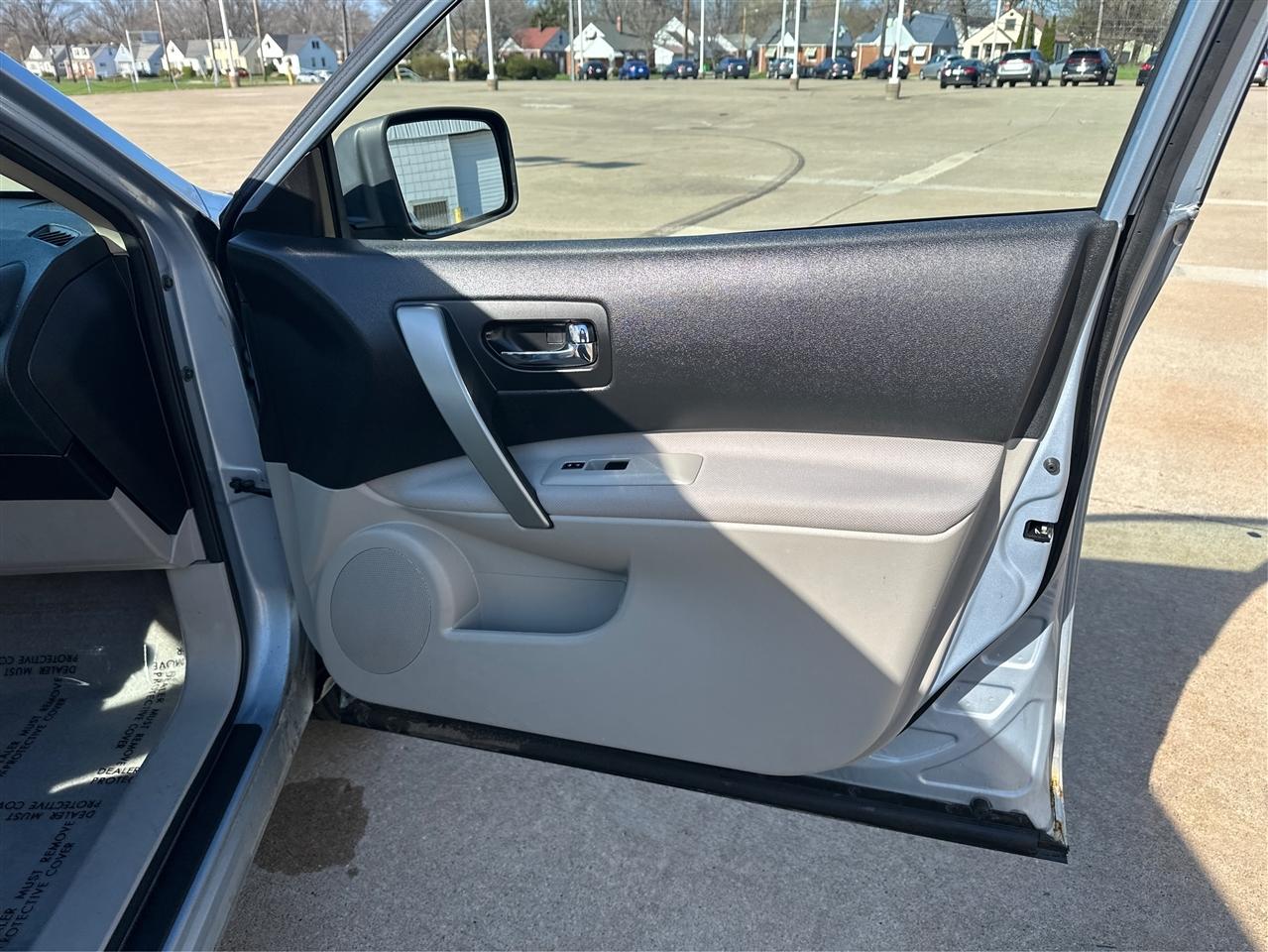 Nissan Rogue Select  2014