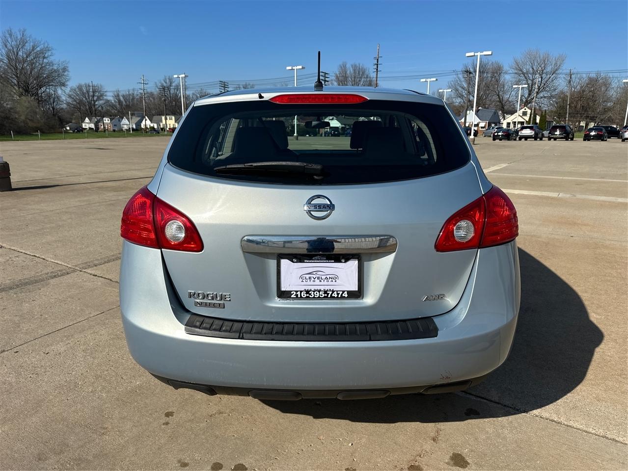 Nissan Rogue Select  2014