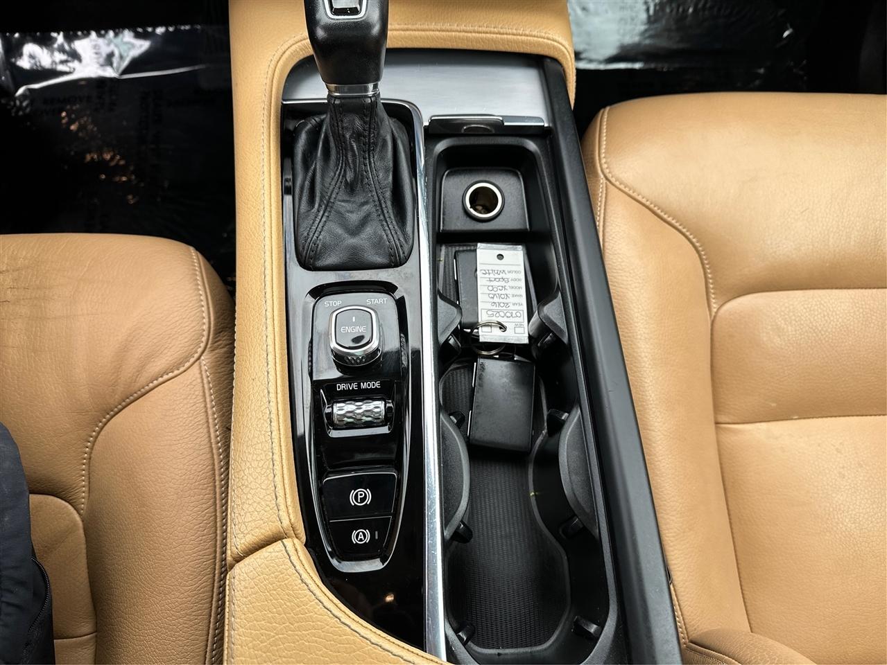 Volvo XC90  2016
