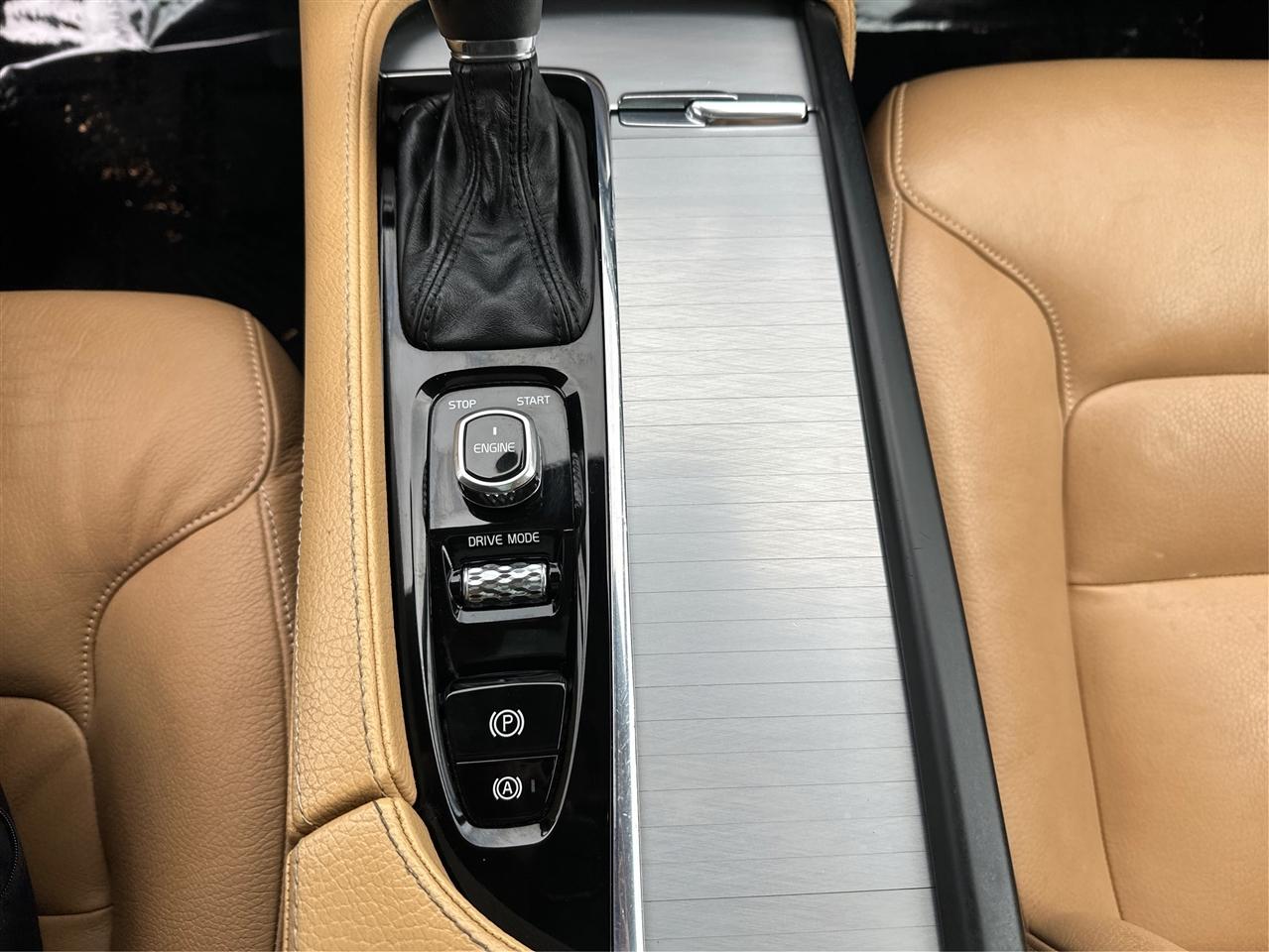 Volvo XC90  2016