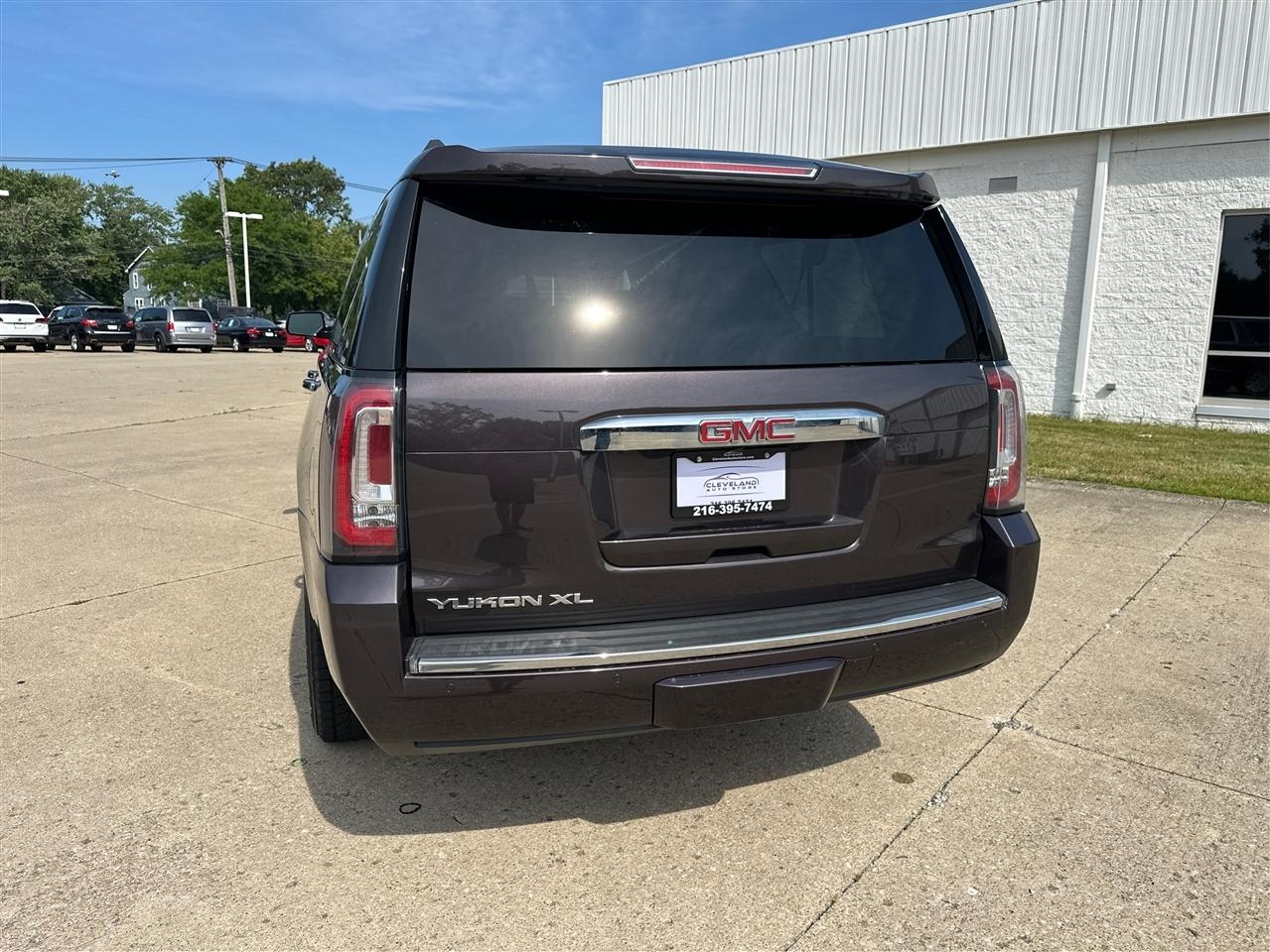 GMC Yukon Denali  2015