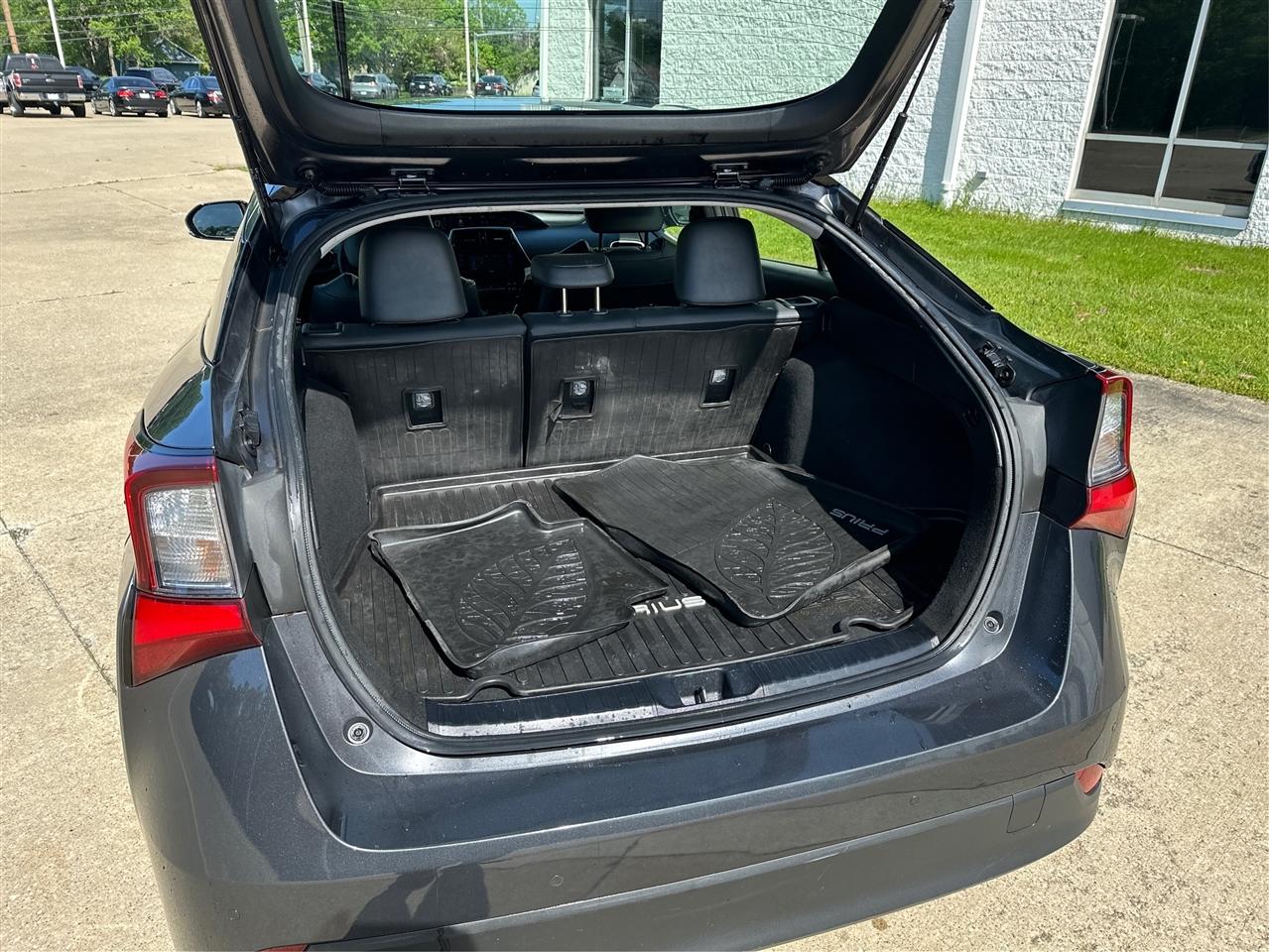 Toyota Prius  2019