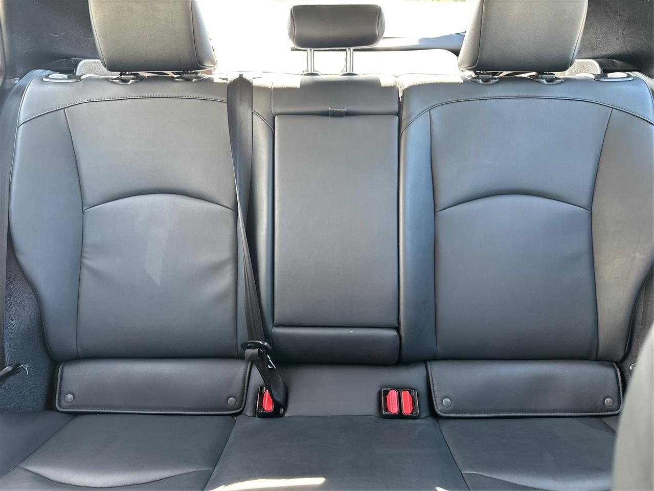 Toyota Prius  2019