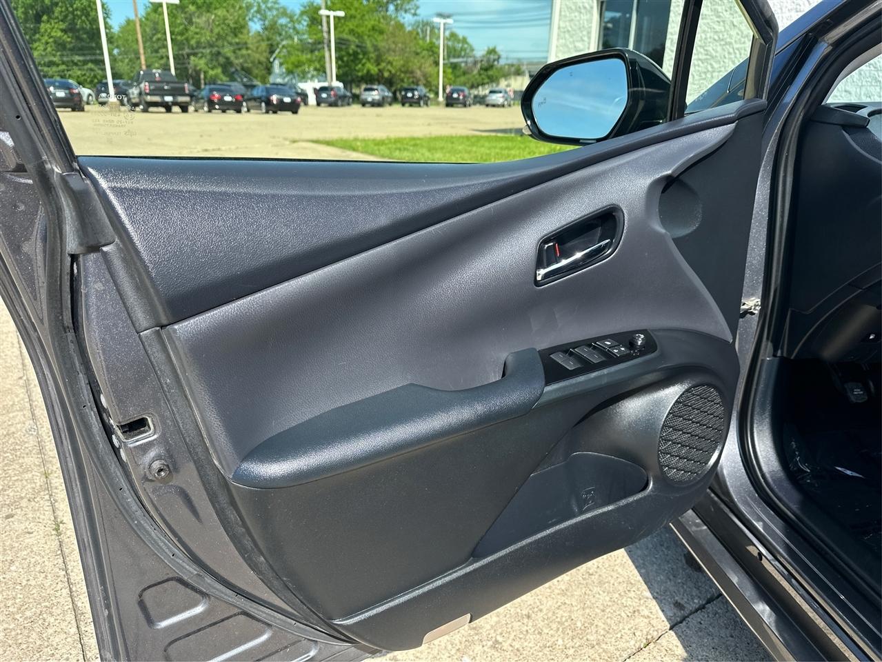 Toyota Prius  2019