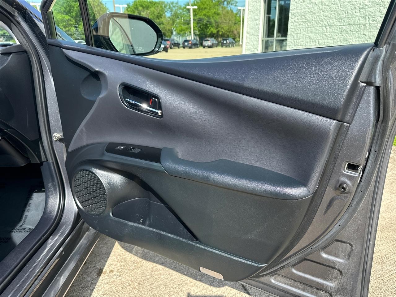 Toyota Prius  2019