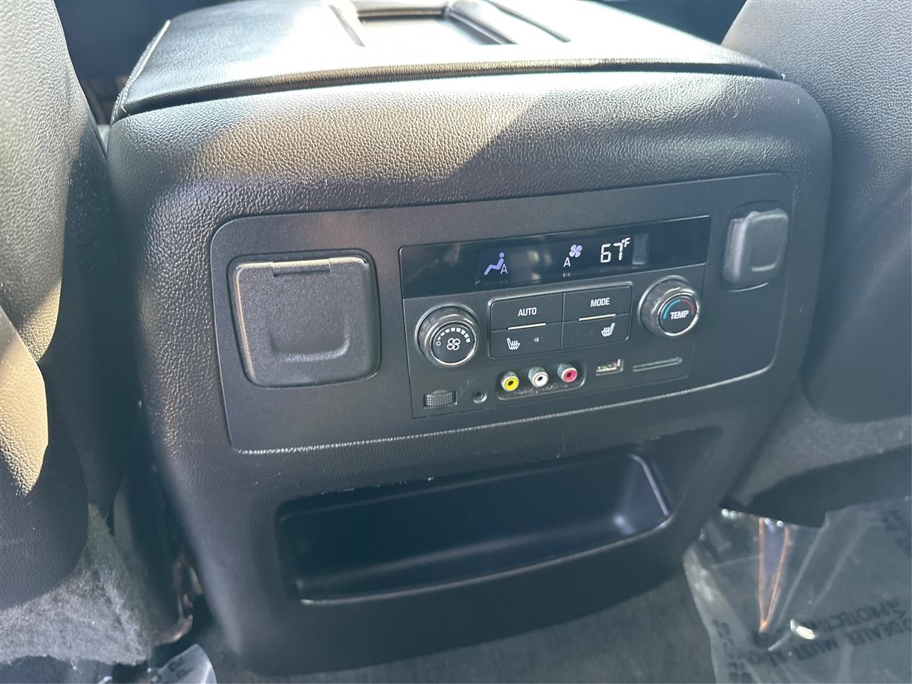 Chevrolet Tahoe  2015