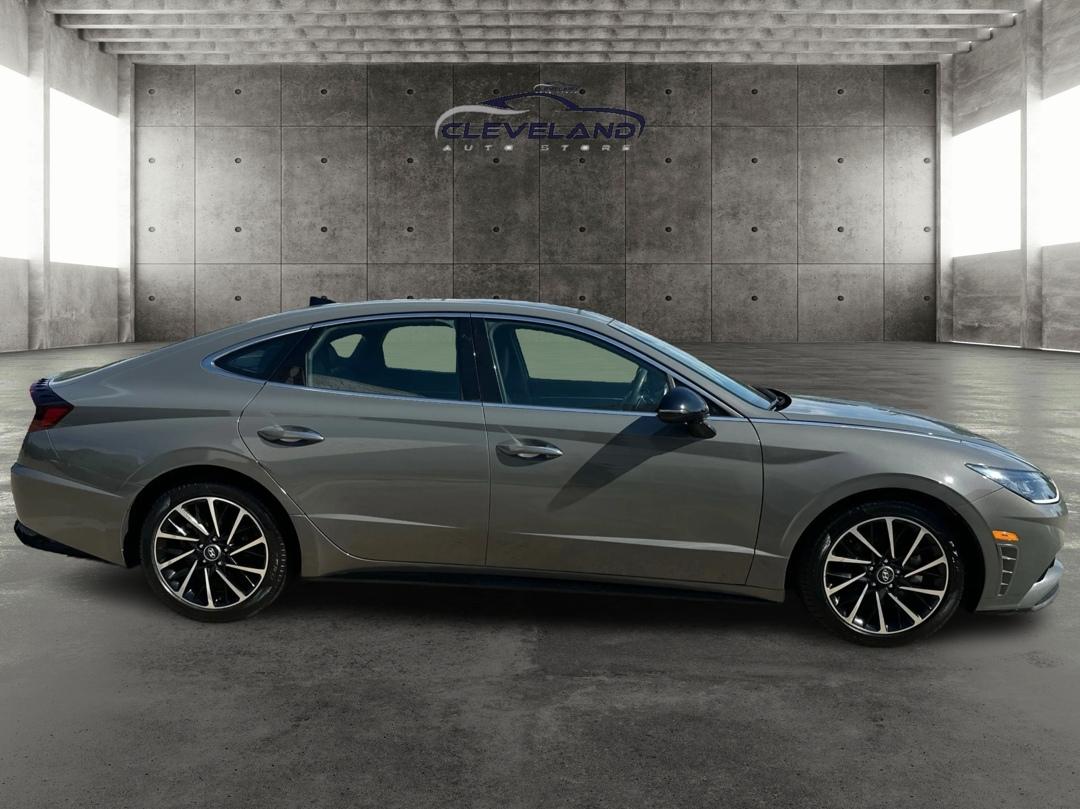 Hyundai Sonata  2020