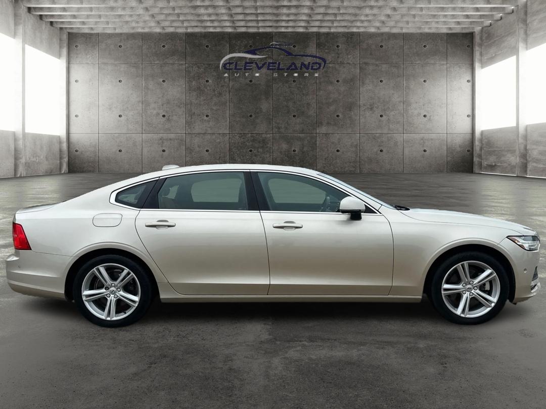 Volvo S90  2018