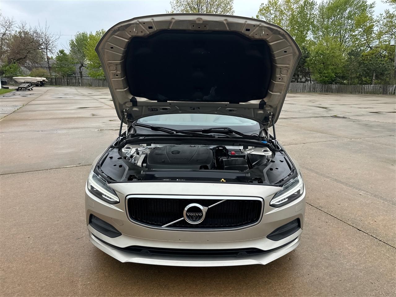 Volvo S90  2018
