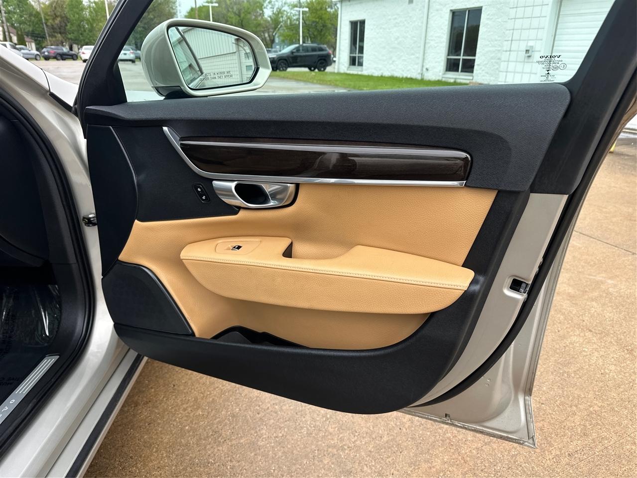 Volvo S90  2018