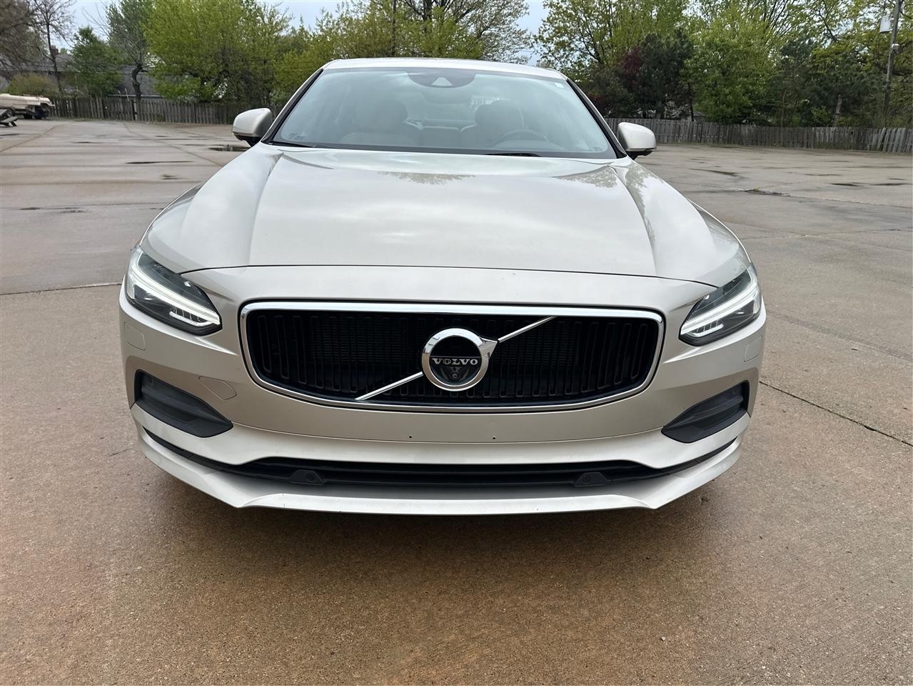 Volvo S90  2018