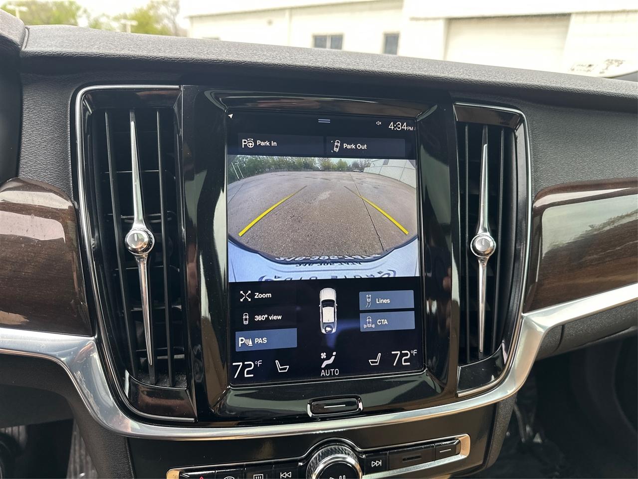 Volvo S90  2018
