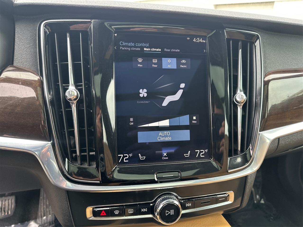 Volvo S90  2018