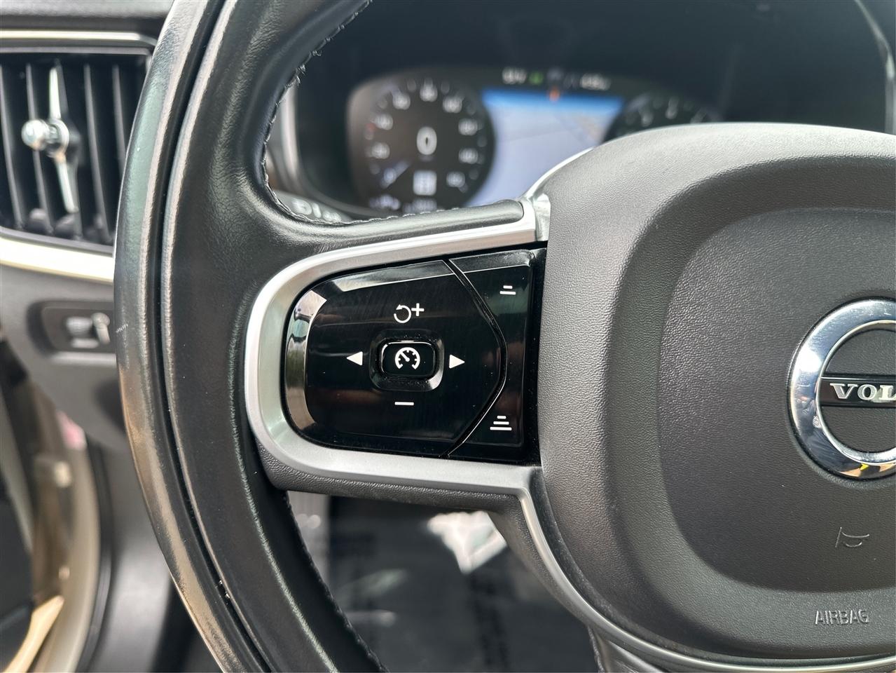 Volvo S90  2018