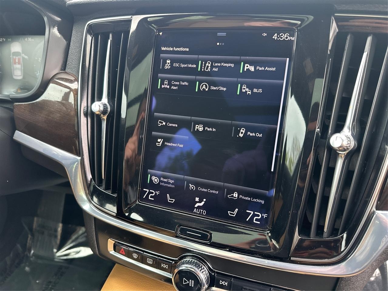 Volvo S90  2018