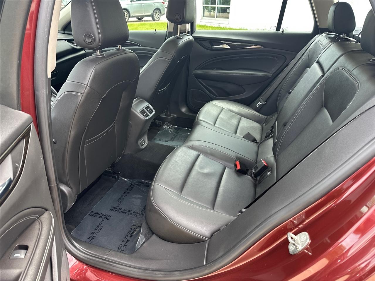 Buick Regal TourX  2018